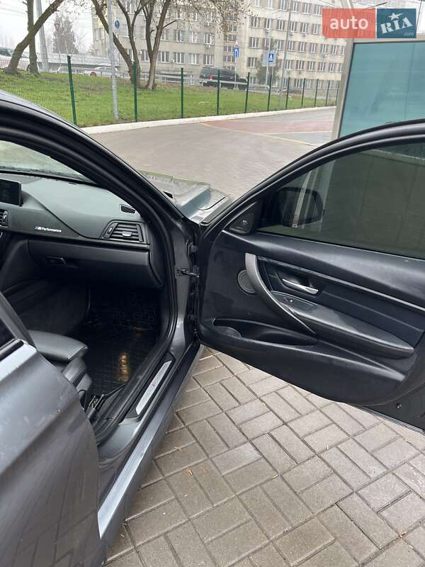 Седан BMW 3 Series 2014 в Києві