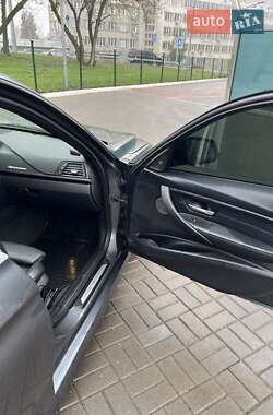 Седан BMW 3 Series 2014 в 