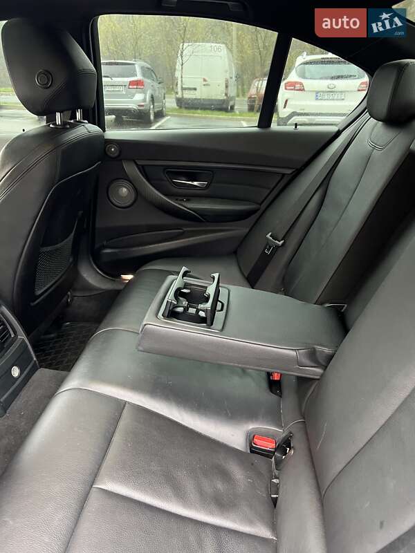 Седан BMW 3 Series 2014 в Києві