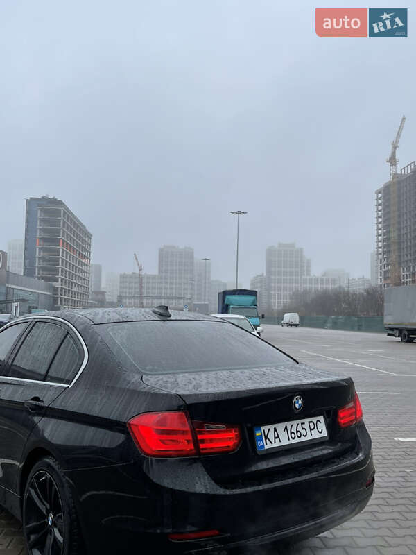 Седан BMW 3 Series 2014 в Киеве