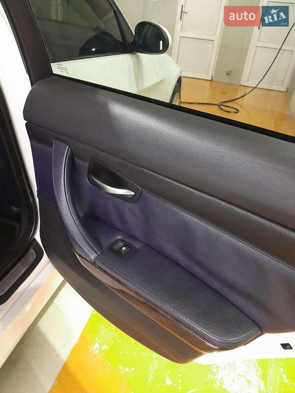 Седан BMW 3 Series 2008 в Никополе фото 43 Седан BMW 3 Series 2008 в Никополе