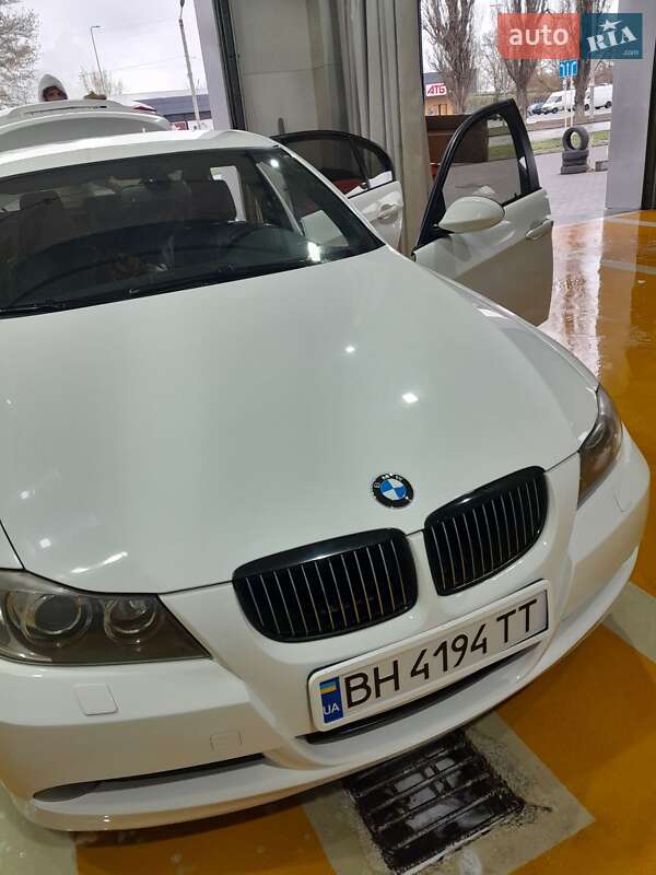 Седан BMW 3 Series 2008 в Никополе фото 97 Седан BMW 3 Series 2008 в Никополе