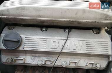 Седан BMW 3 Series 1990 в 