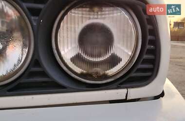 Седан BMW 3 Series 1990 в 