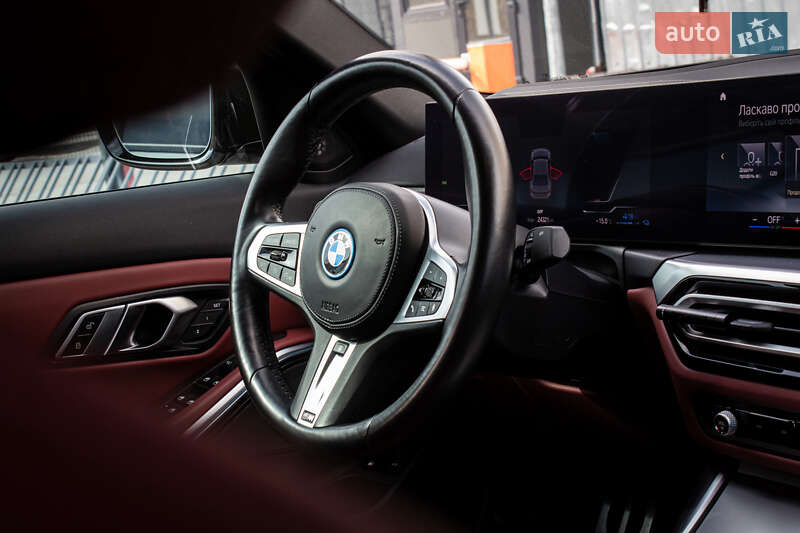 Седан BMW 3 Series 2022 в Львове