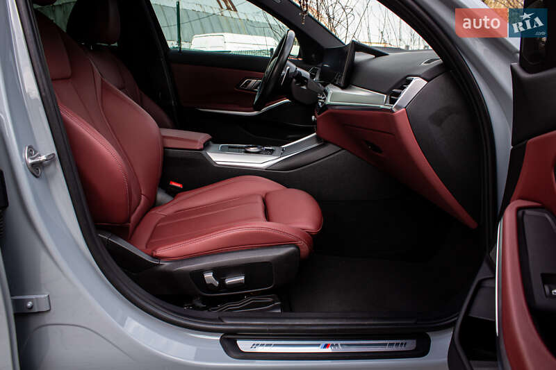 Седан BMW 3 Series 2022 в Львове