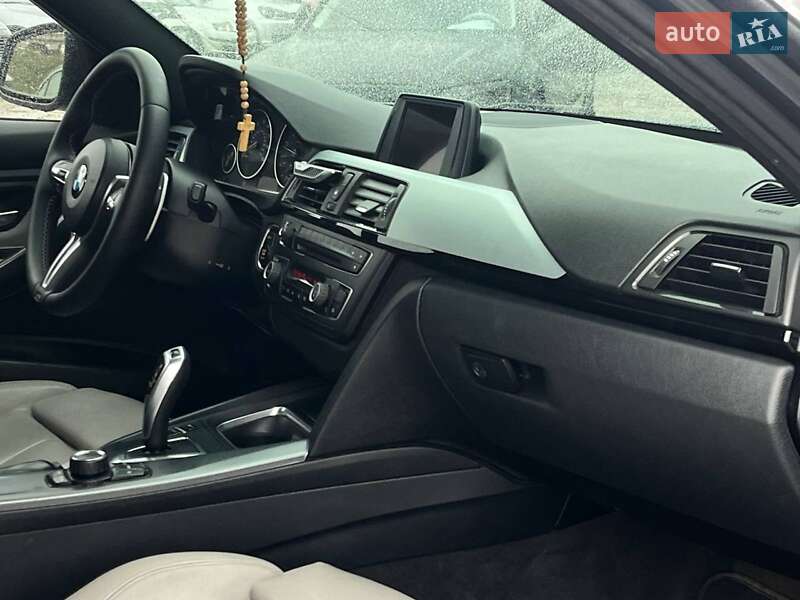 Седан BMW 3 Series 2012 в Львові