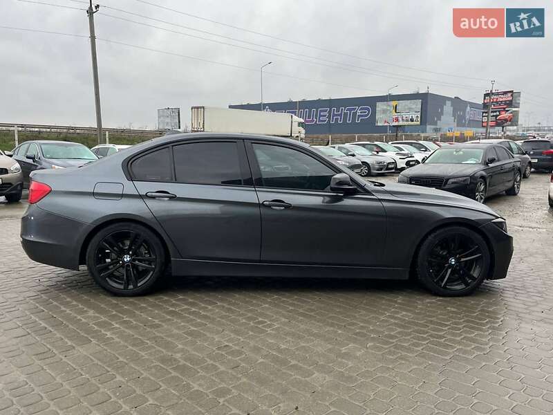 Седан BMW 3 Series 2012 в Львові