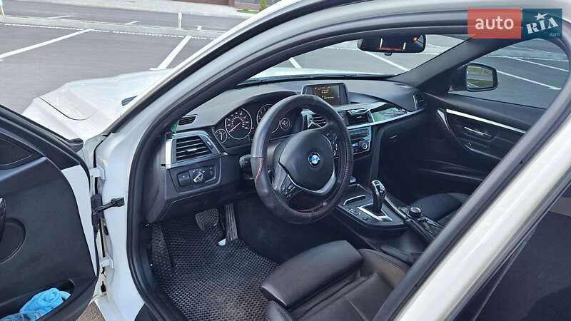 Седан BMW 3 Series 2016 в Чернігові