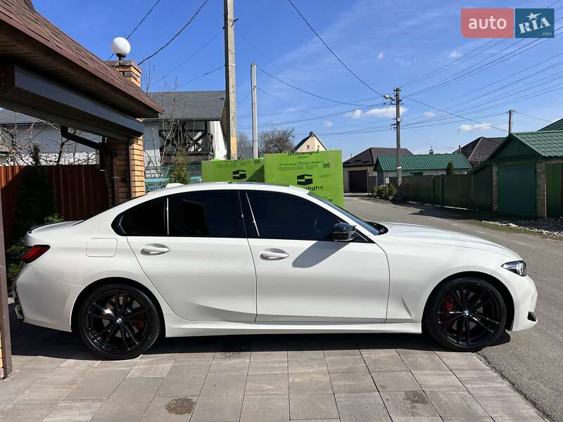 Седан BMW 3 Series 2022 в Києві