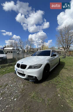 Седан BMW 3 Series 2011 в 