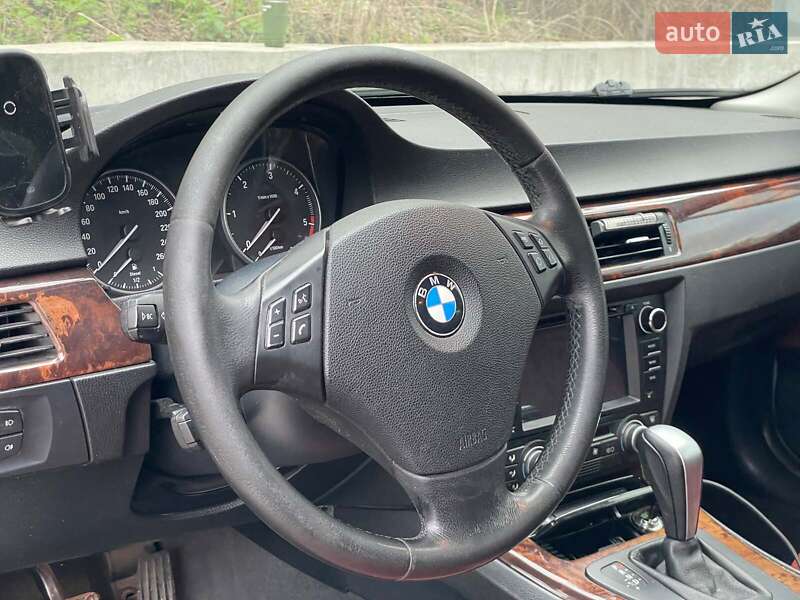 Седан BMW 3 Series 2007 в Киеве