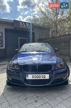 Седан BMW 3 Series 2010 в 