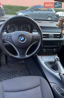 Универсал BMW 3 Series 2009 в 