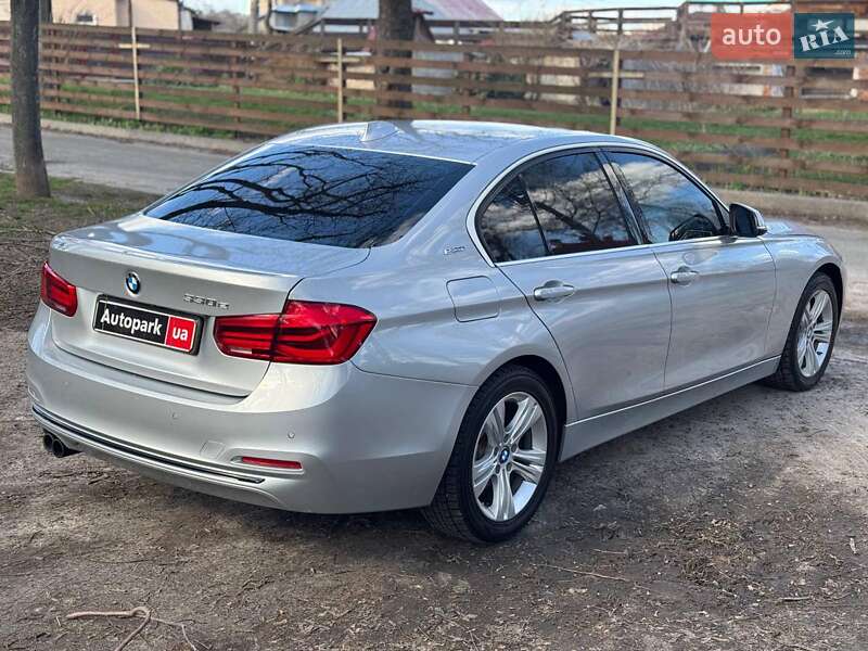 Седан BMW 3 Series 2017 в Киеве