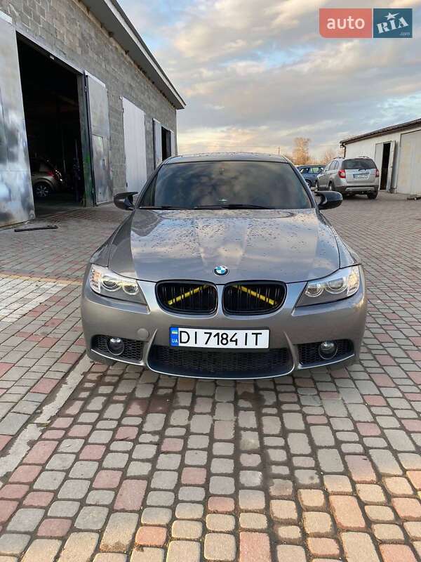 BMW 3 Series 2011