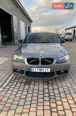 Седан BMW 3 Series 2011 в 