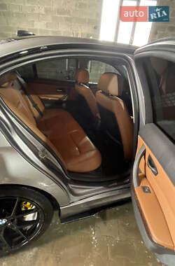 Седан BMW 3 Series 2011 в 