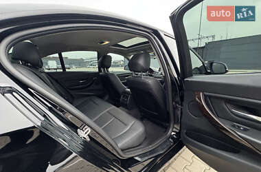 Седан BMW 3 Series 2015 в 