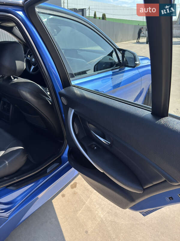Седан BMW 3 Series 2012 в Дніпрі