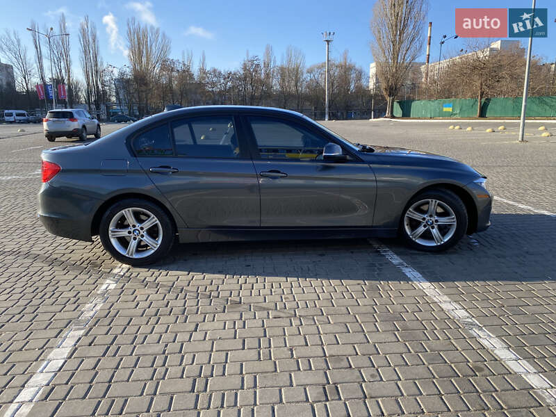 Седан BMW 3 Series 2014 в Одессе