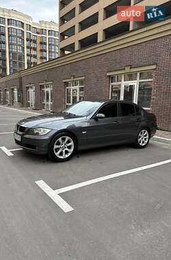 Седан BMW 3 Series 2006 в Києві