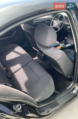 Седан BMW 3 Series 2000 в 