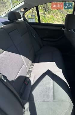 Седан BMW 3 Series 2003 в 