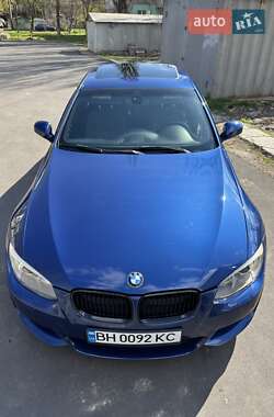 Купе BMW 3 Series 2011 в 