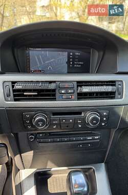 Купе BMW 3 Series 2011 в 