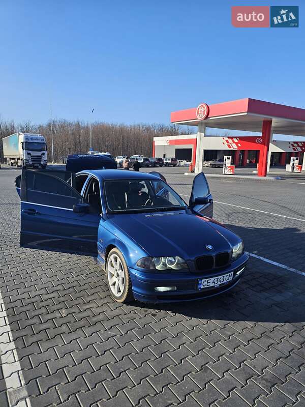 Седан BMW 3 Series 2001 в Глыбокой