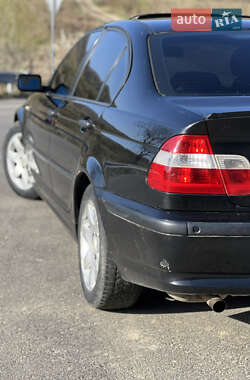 Седан BMW 3 Series 2004 в 