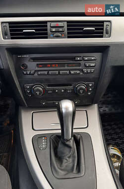 Седан BMW 3 Series 2005 в 