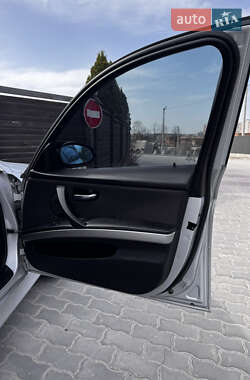 Седан BMW 3 Series 2005 в 