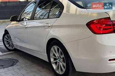 Седан BMW 3 Series 2016 в 
