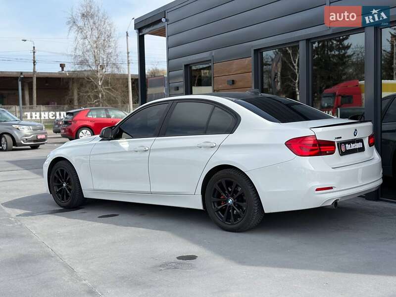 Седан BMW 3 Series 2018 в Ровно