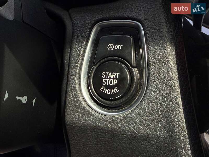 Седан BMW 3 Series 2018 в Ровно