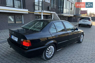 Седан BMW 3 Series 1993 в 