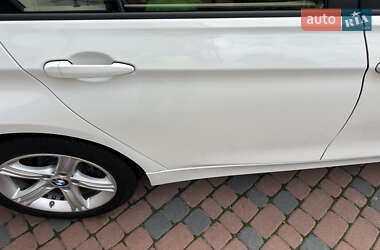 Седан BMW 3 Series 2015 в 