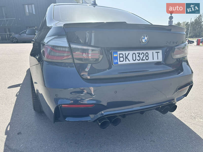 Седан BMW 3 Series 2012 в Ровно