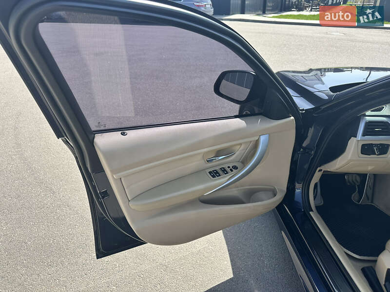 Седан BMW 3 Series 2012 в Ровно