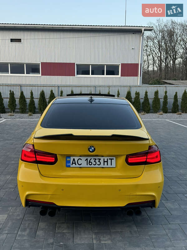 Седан BMW 3 Series 2015 в Луцке