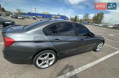 Седан BMW 3 Series 2013 в 
