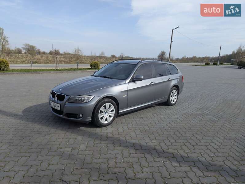 BMW 3 Series 2010