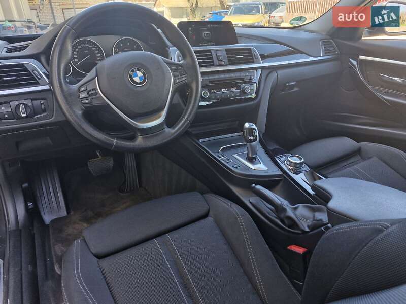 Седан BMW 3 Series 2017 в Миколаєві