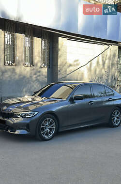Седан BMW 3 Series 2019 в 