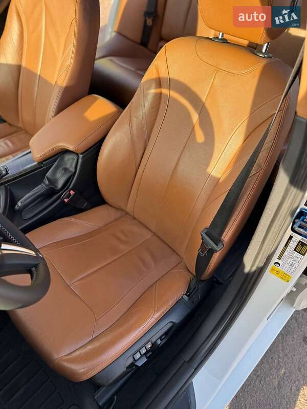 Седан BMW 3 Series 2012 в Коростене