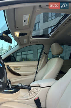 Седан BMW 3 Series 2015 в 