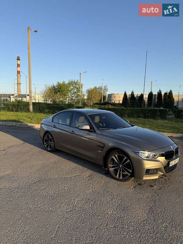 Седан BMW 3 Series 2017 в Днепре
