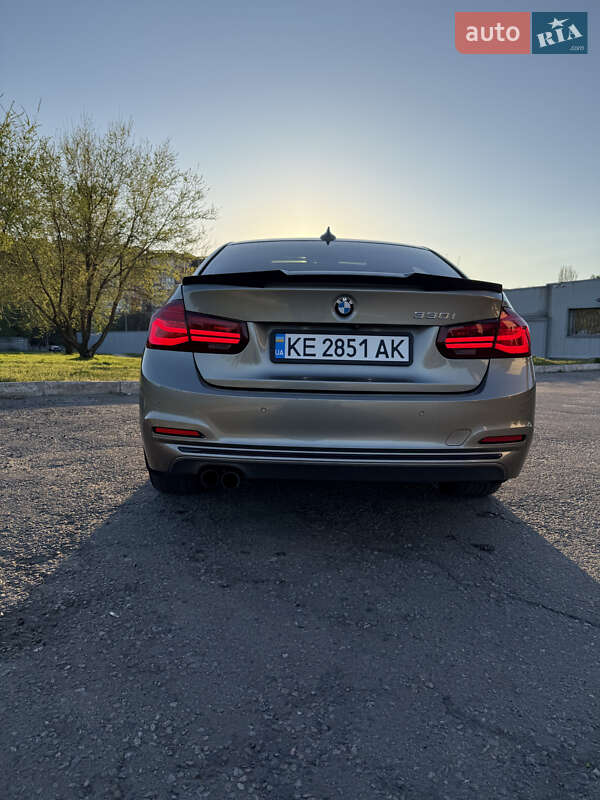 Седан BMW 3 Series 2017 в Днепре